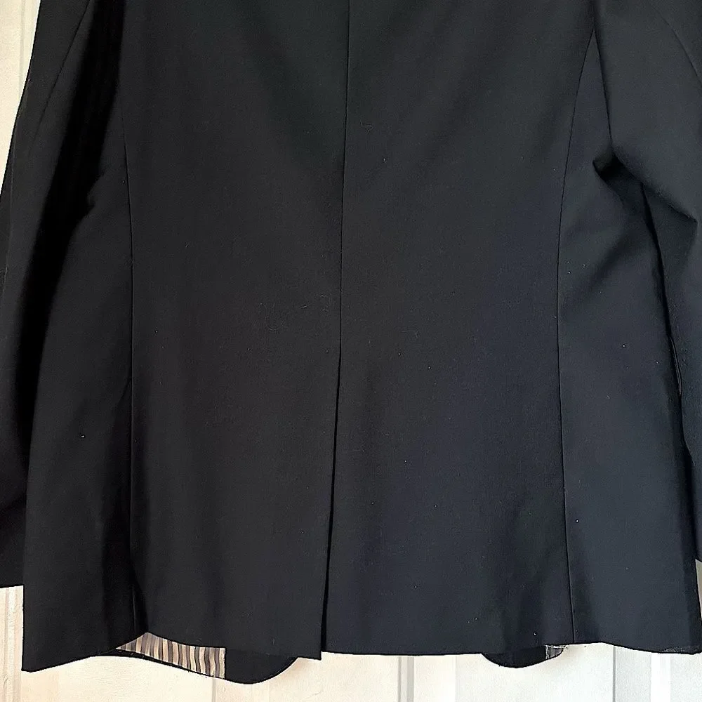 Van Heusen Men’s Black 3 Button Suit Jacket Blazer